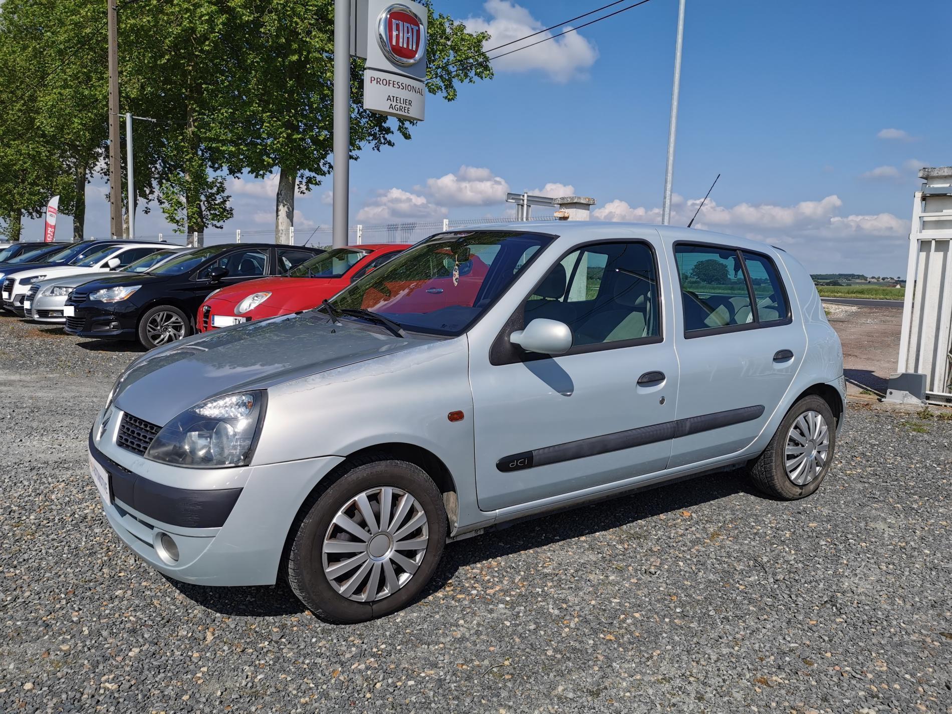 Renault clio ii ph.2 1.5 dci 65ch privilège 5 portes 5 places 4cv
