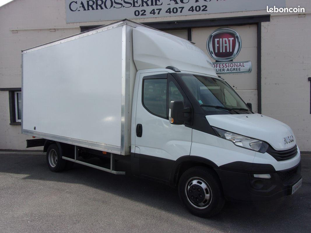 IVECO Daily 35C16 Caisse 20m3